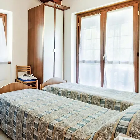 Fuentes By Interhome Apartament Colico